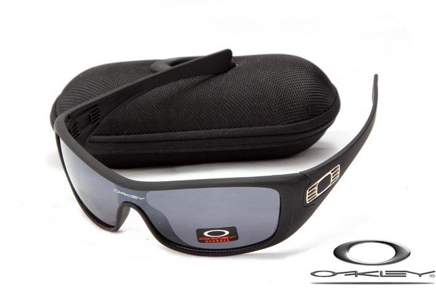 Oakley antix sunglasses matte black 